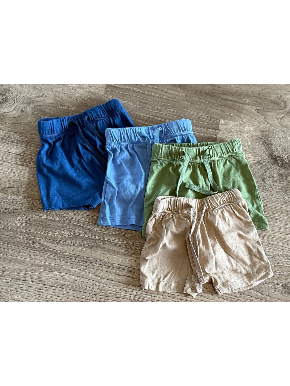 H&M, newborn, 4-pack baby shorts (beige, navy blue, light blue, green)